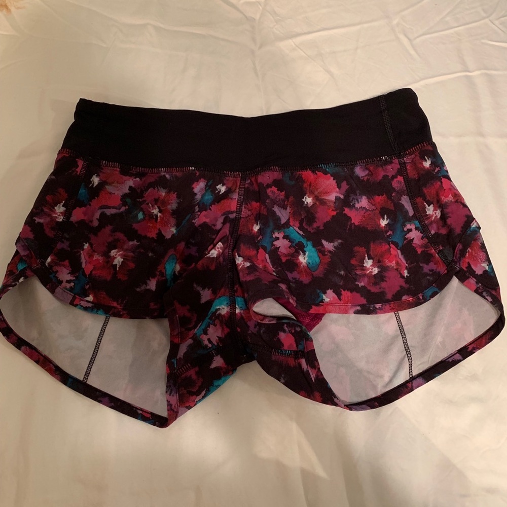 Lululemon Speed Shorts 2.5”